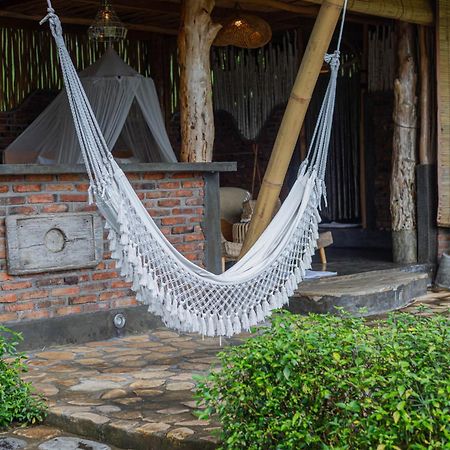 Shigar Livin Bali Villa Сидемен Екстериор снимка