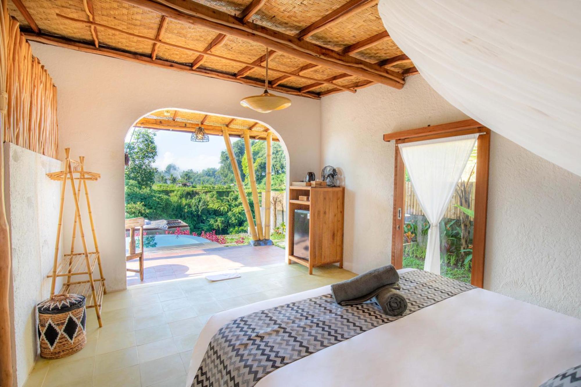 Shigar Livin Bali Villa Сидемен Екстериор снимка