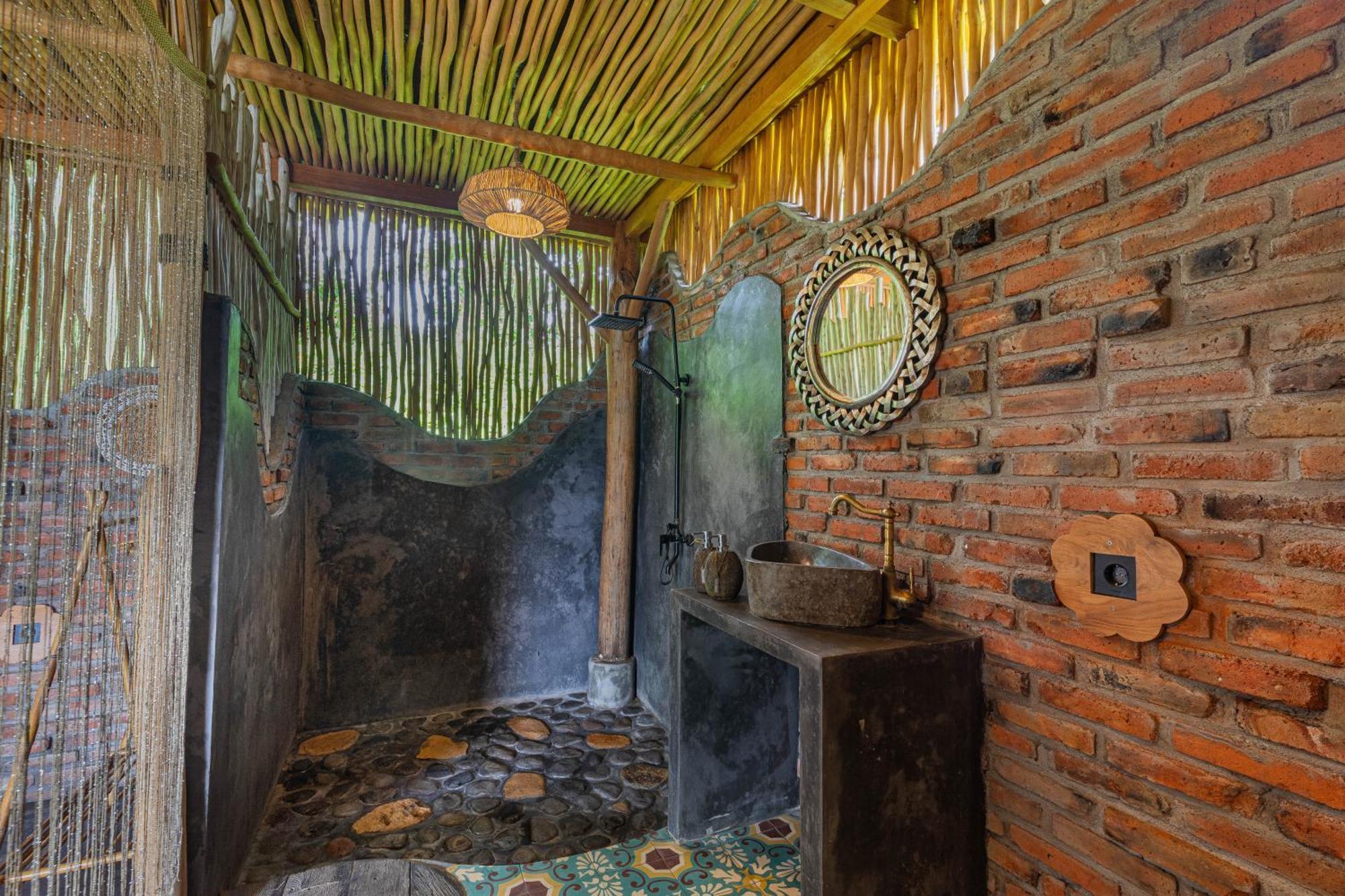 Shigar Livin Bali Villa Сидемен Екстериор снимка