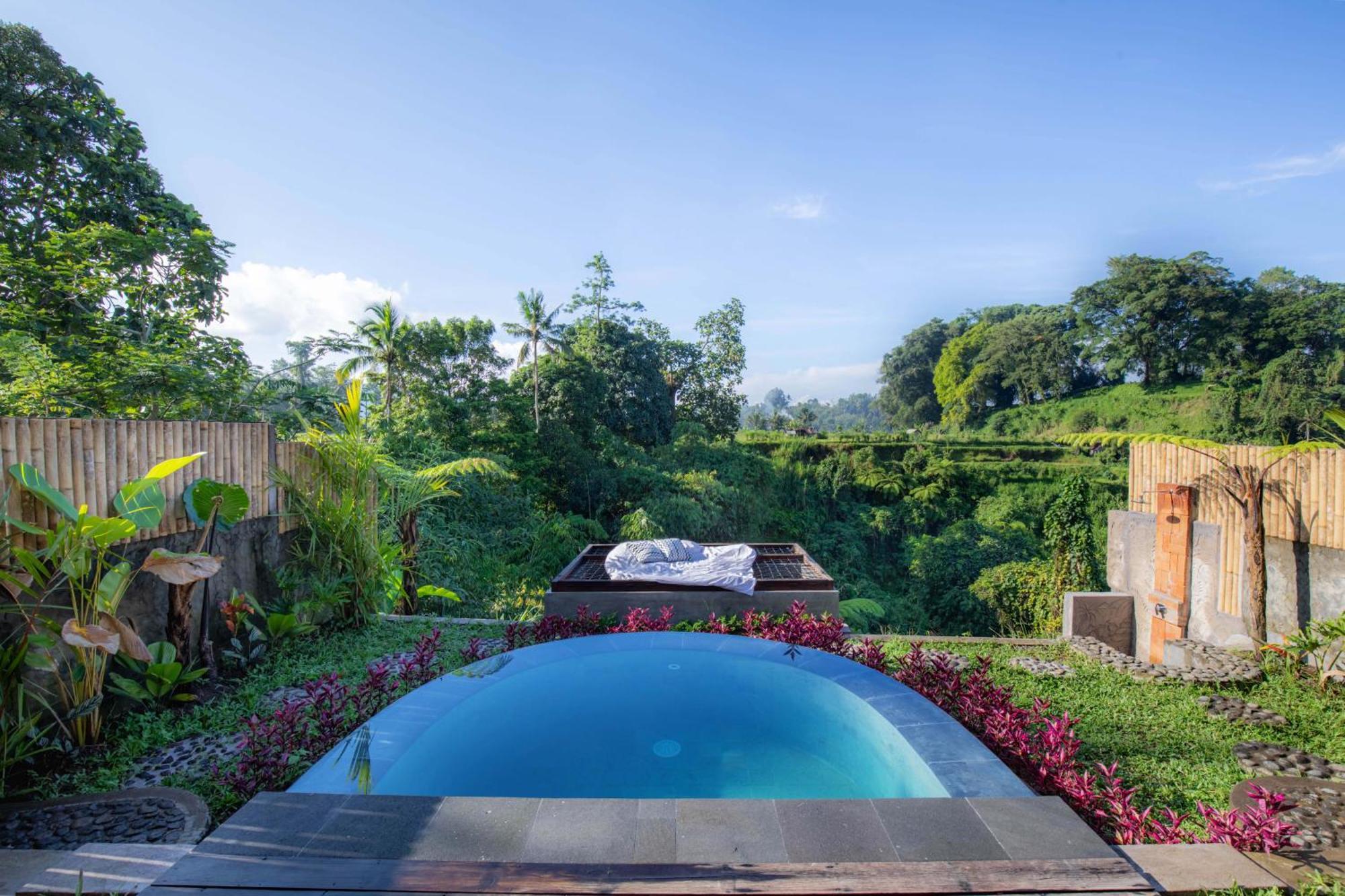 Shigar Livin Bali Villa Сидемен Екстериор снимка